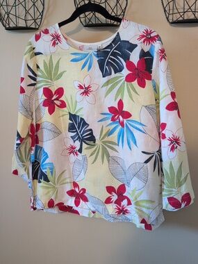 Tropical Floral Linen 3/4 Sleeve Blouse